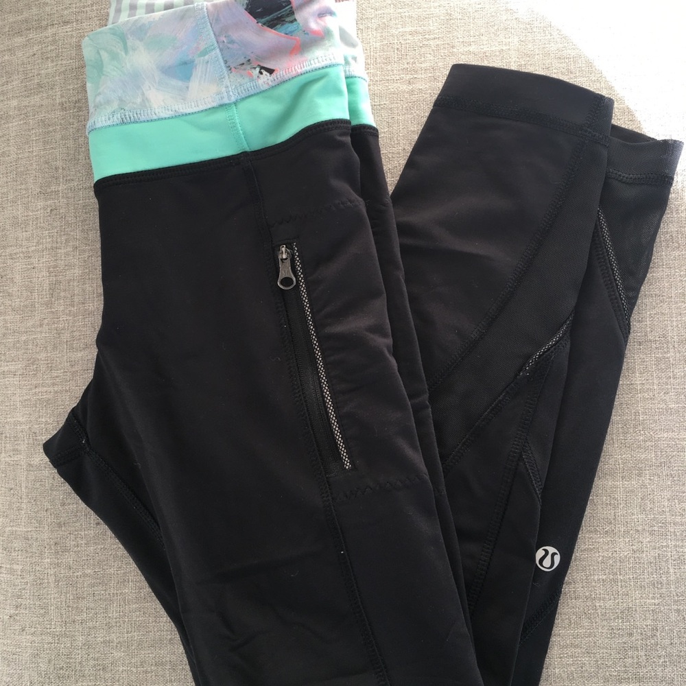 Lululemon Inspire 7/8 Tight, Size 2